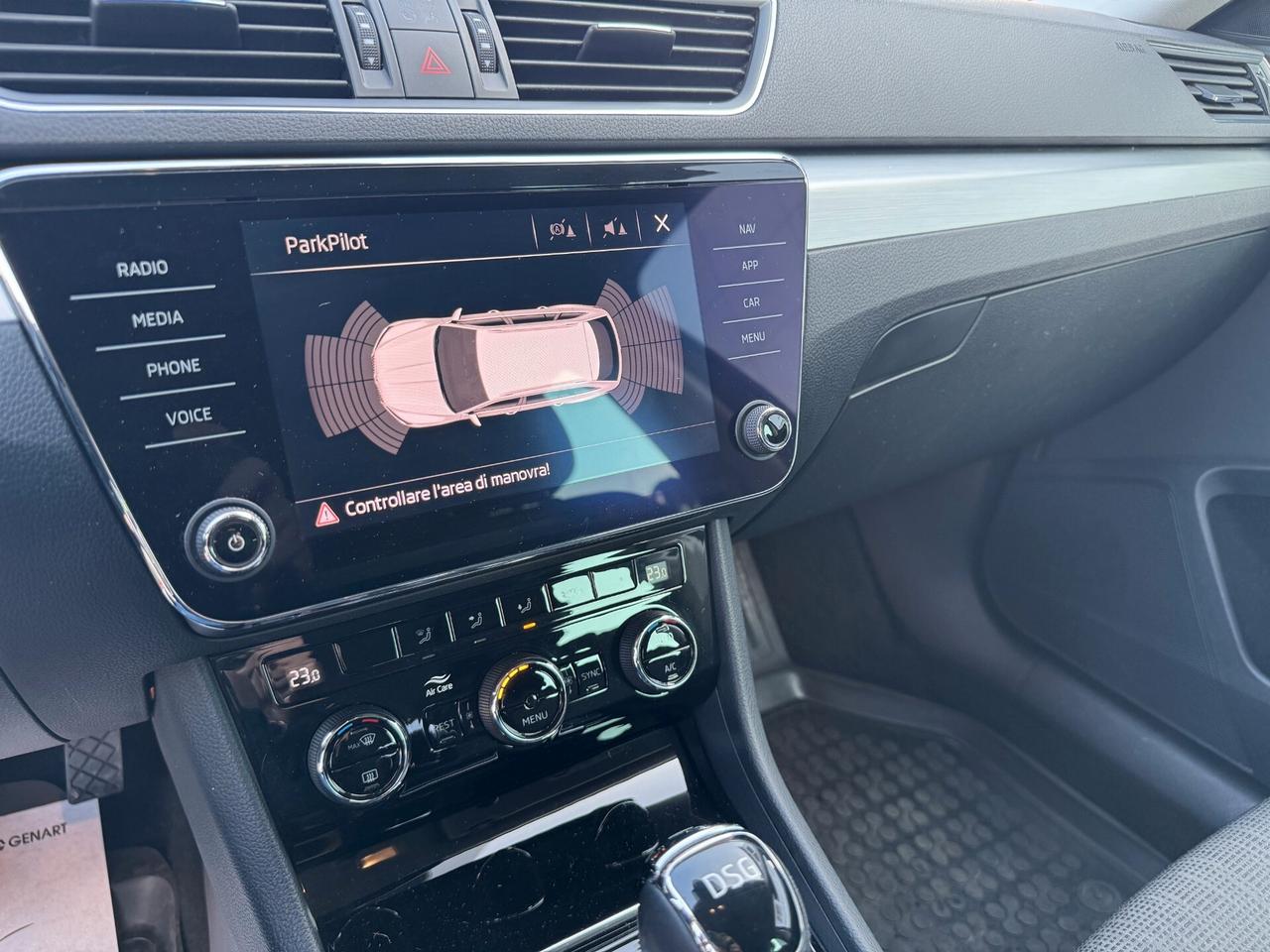 Skoda Superb 2.0 tdi Style 150cv SW - Cruise adattivo