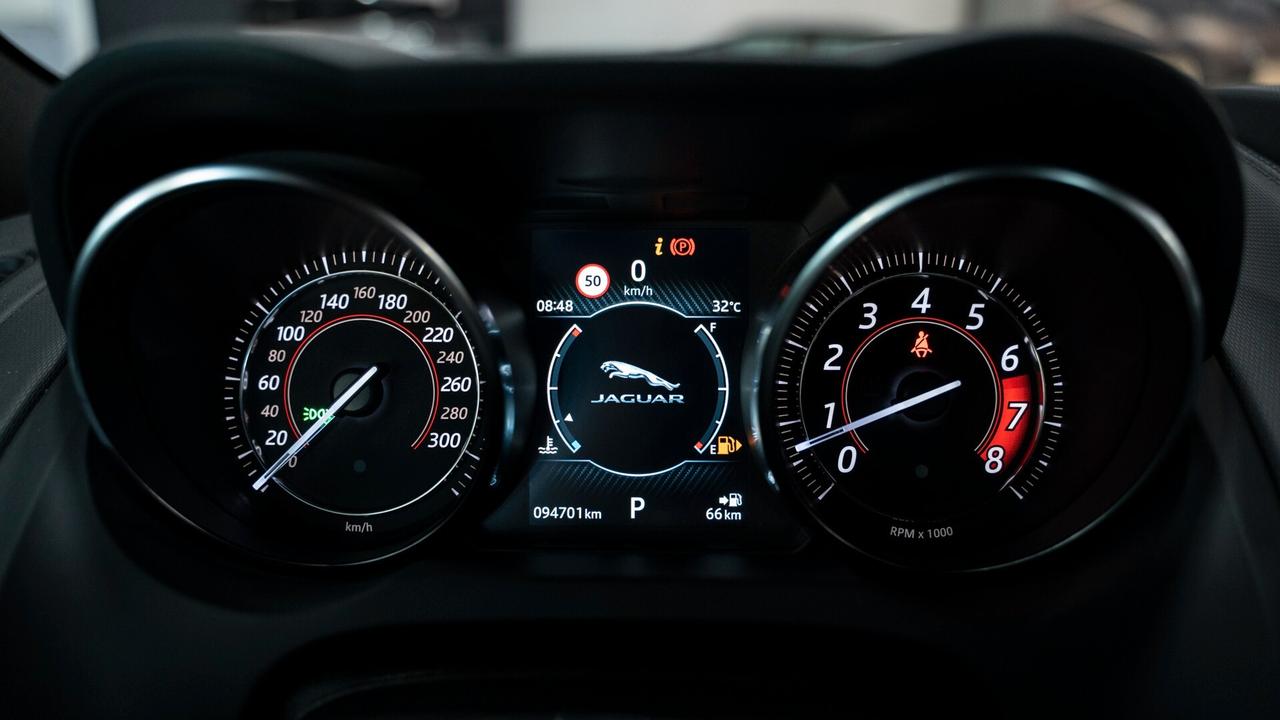Jaguar F-Type COUPE 2.0 RWD 300CV R DYNAMIC AUTO XENO NAVI PELLE FULL OPTIONAL