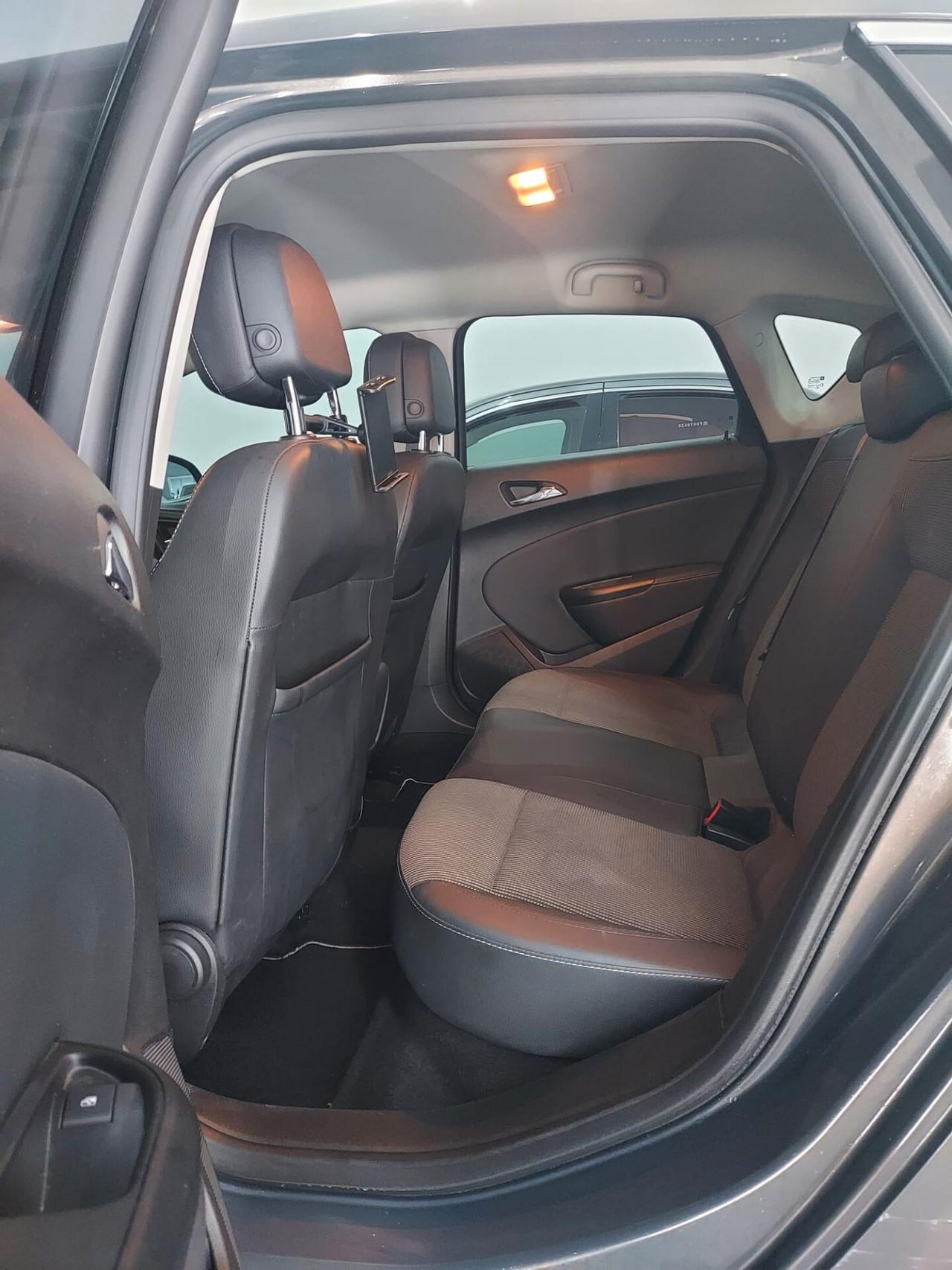 Opel Astra 1.6 CDTI EcoFLEX S&S Cosmo 2015