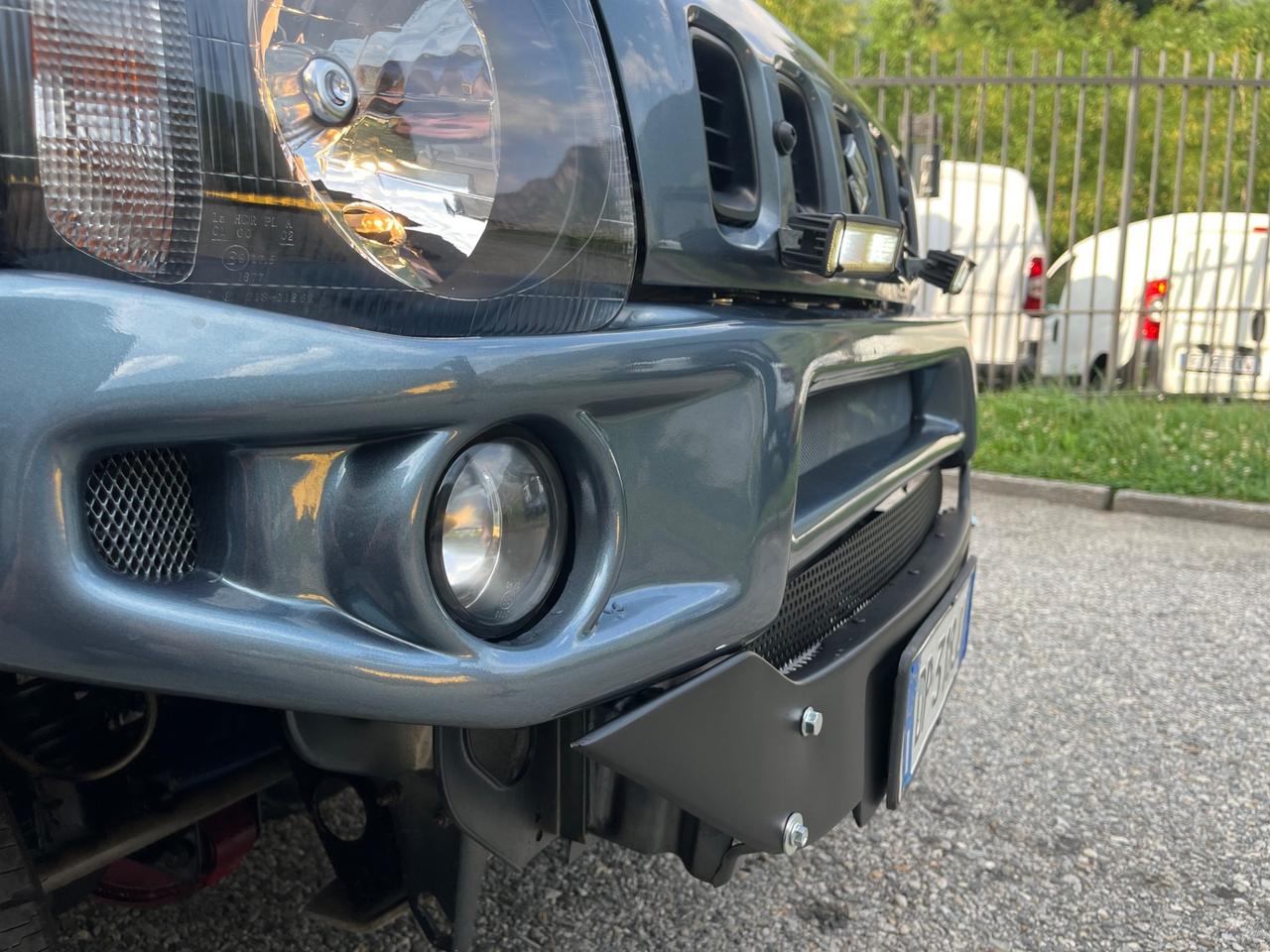 Suzuki Jimny 1.3i 16V cat 4WD JLX Più