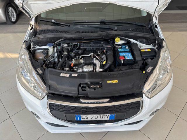 PEUGEOT 208 1.4 8V e-HDi 68CV S&S robot. 5p. Active
