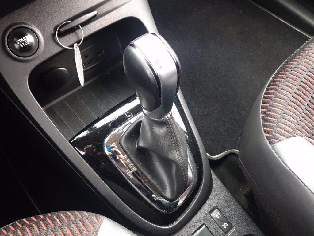 RENAULT Captur 1.2 tce intens (energy r-link) s&s 120cv edc e6 del 2017