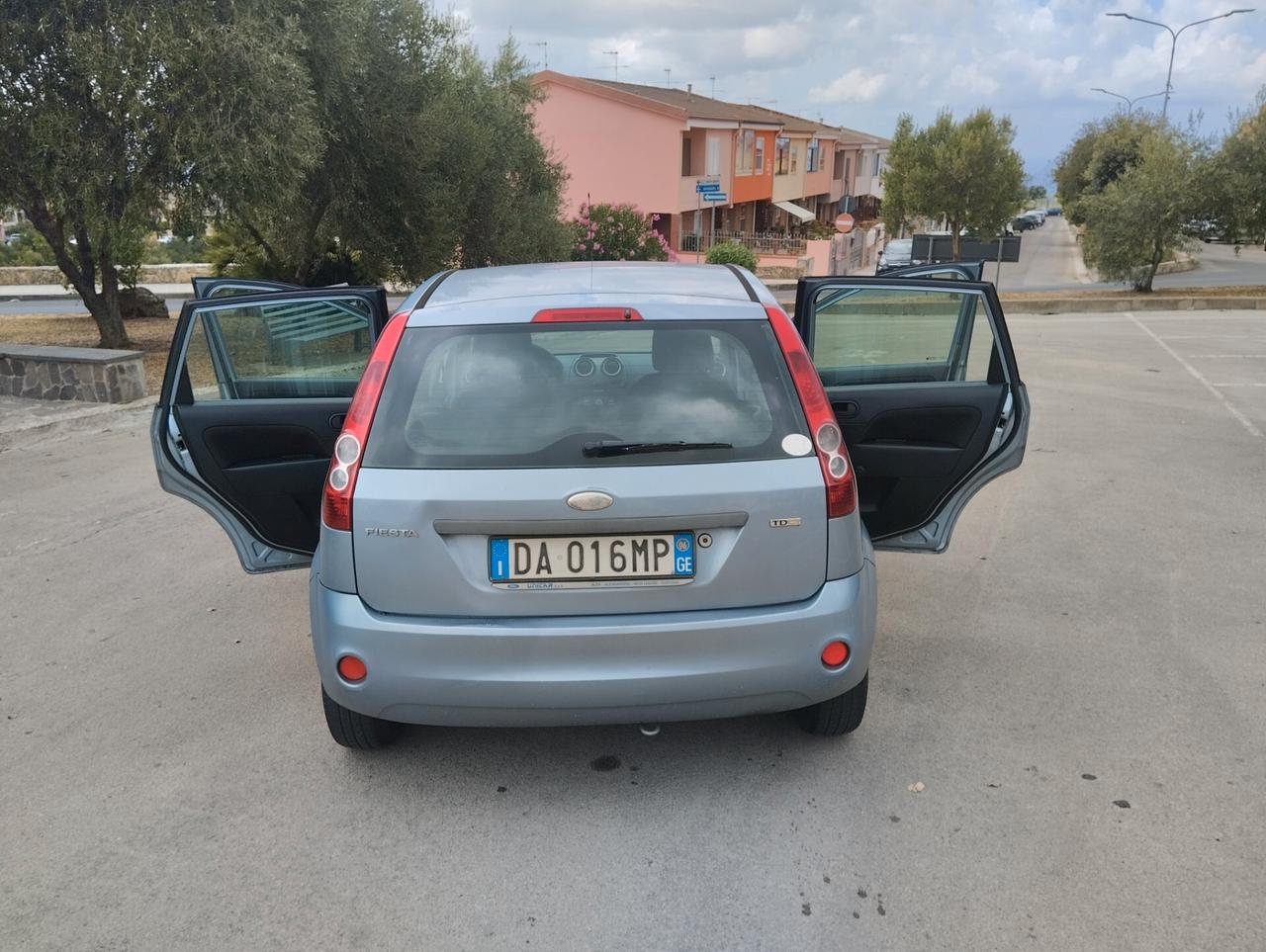 Ford Fiesta 1.4 TDCi 5p. Ghia