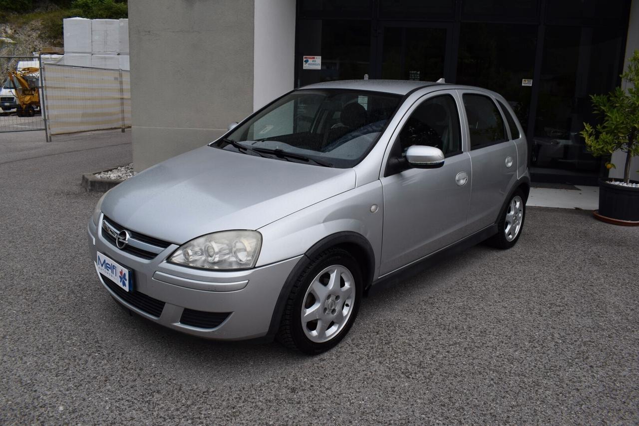 Opel Corsa 1.2 80cv 5p Silver Line