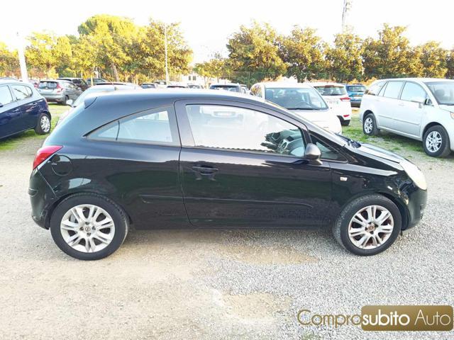 OPEL Corsa 1.2 3 porte Easytronic Sport