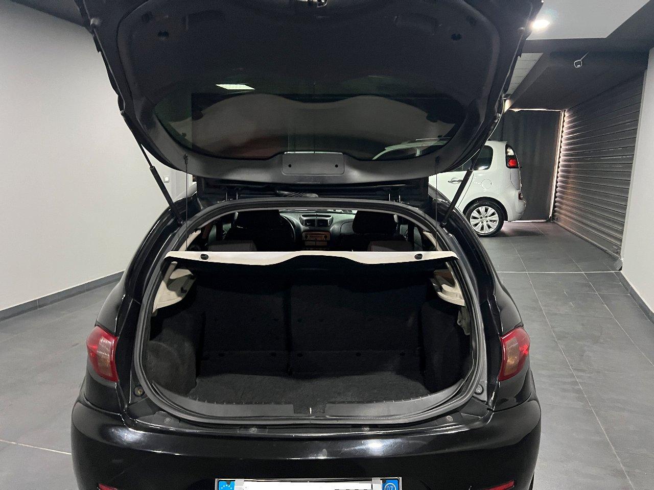 Alfa Romeo 147 5 Porte 147 5/P 1.9 jtd 120cv TOTAL BLACK