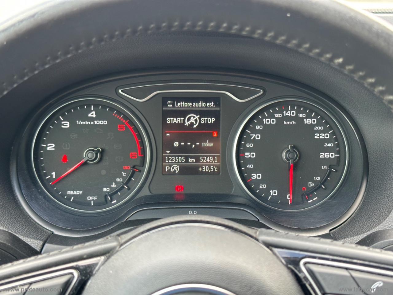 AUDI Q2 30 TDI S tronic Business