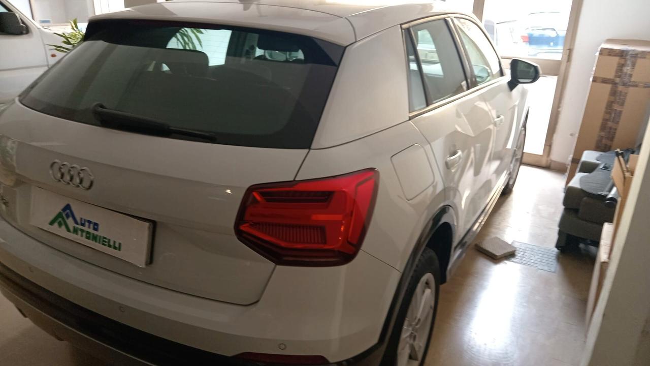 Audi Q2 30 TDI Business