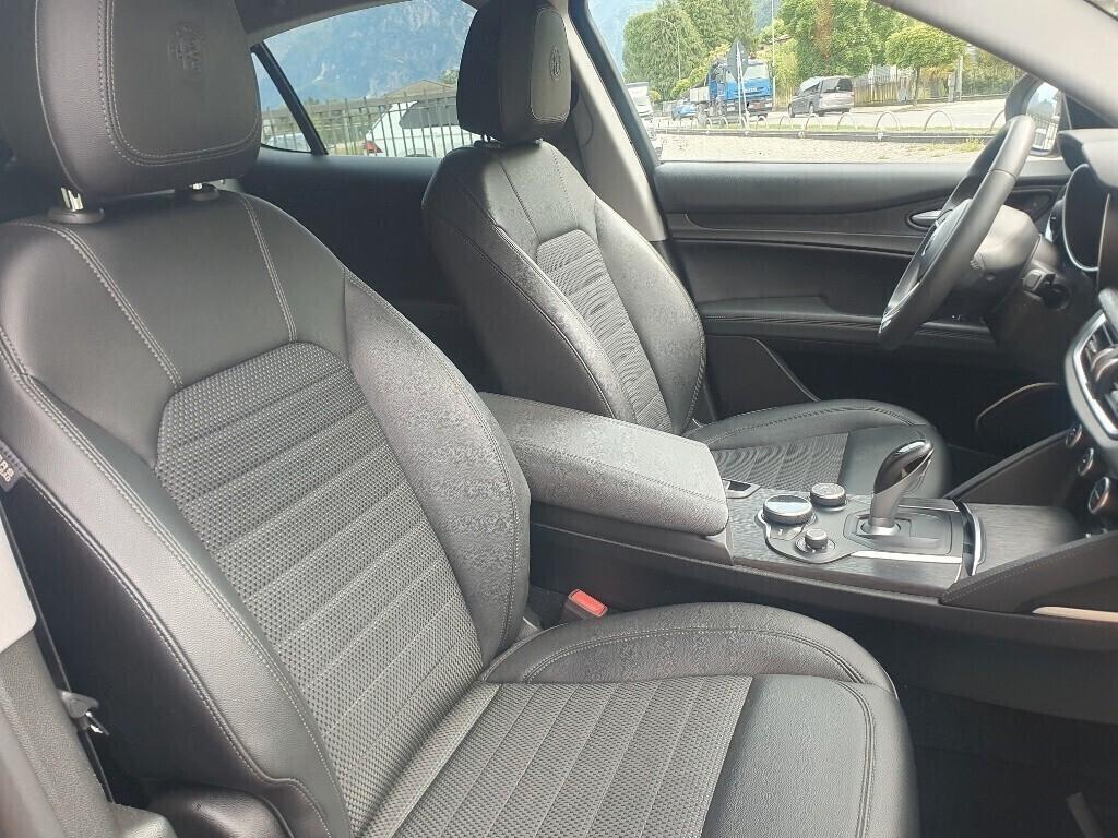 Alfa Romeo Stelvio 2.2 Turbodiesel 190 CV AT8 Q4 Executive Pompa olio nuova