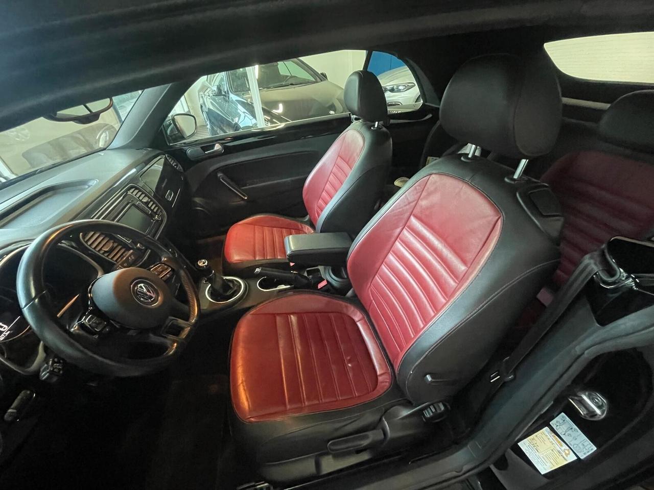 Volkswagen Maggiolino Cabrio 1.6 TDI Design