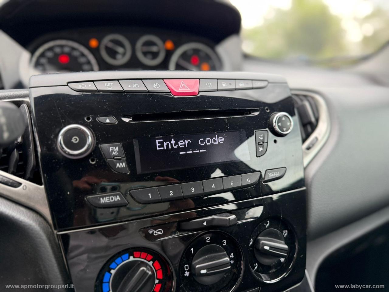 LANCIA Ypsilon 1.3 MJT 95 CV 5p. S&S Gold