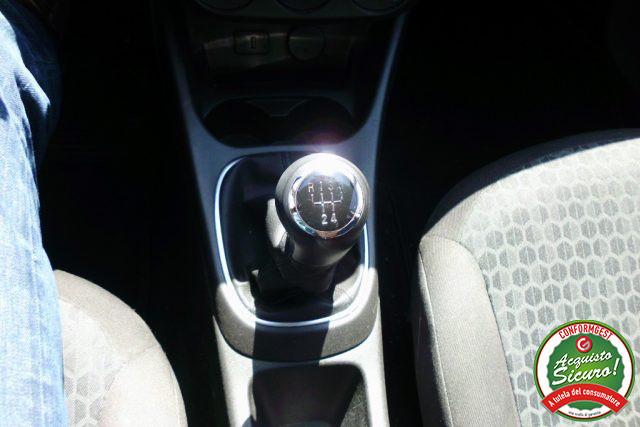 OPEL Corsa 1.2 5 porte Cosmo