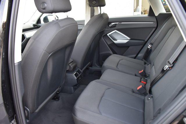 AUDI Q3 35 TDI S tronic Business Advanced