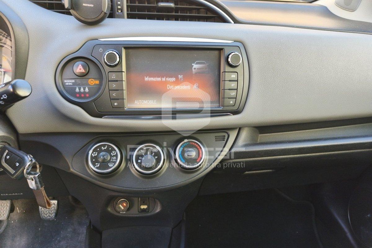 TOYOTA Yaris 1.0 3 porte Active
