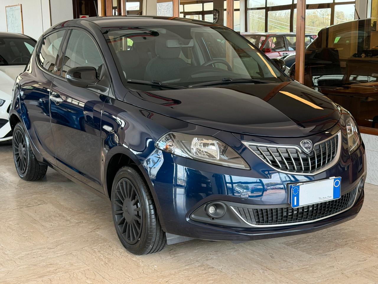 Lancia Ypsilon 1.0 FIREFLY 70 cv. Hybrid SILVER