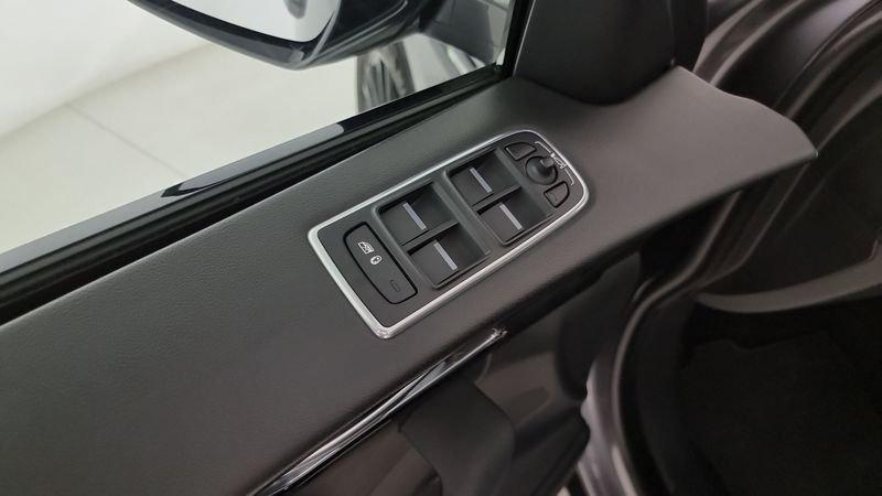 Jaguar F-Pace 2.0 250 CV AWD aut. R-Sport