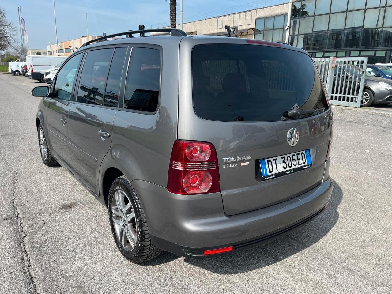 Volkswagen Touran 1.6 Trendline Bifuel G