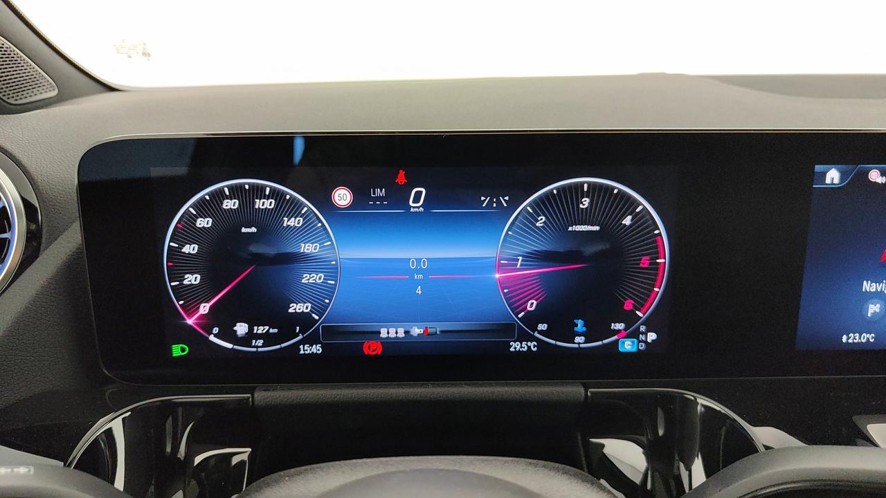 Mercedes-Benz GLA 200 d automatic