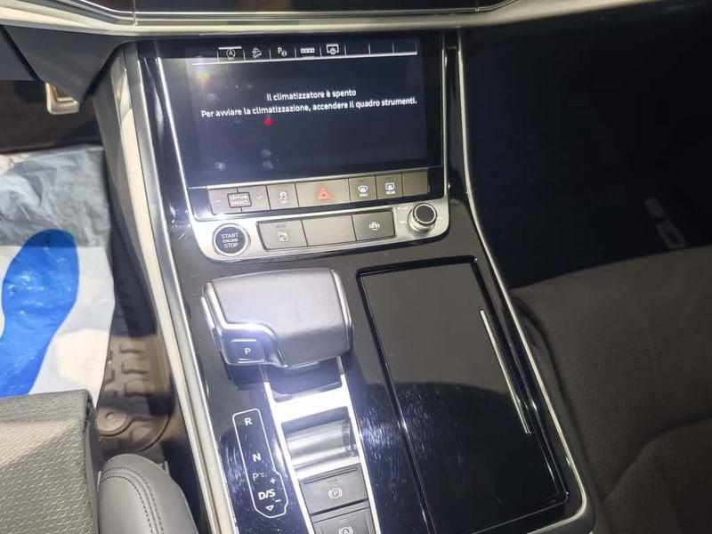 Audi Q8 Q8 55 TFSI quattro tiptronic Sport