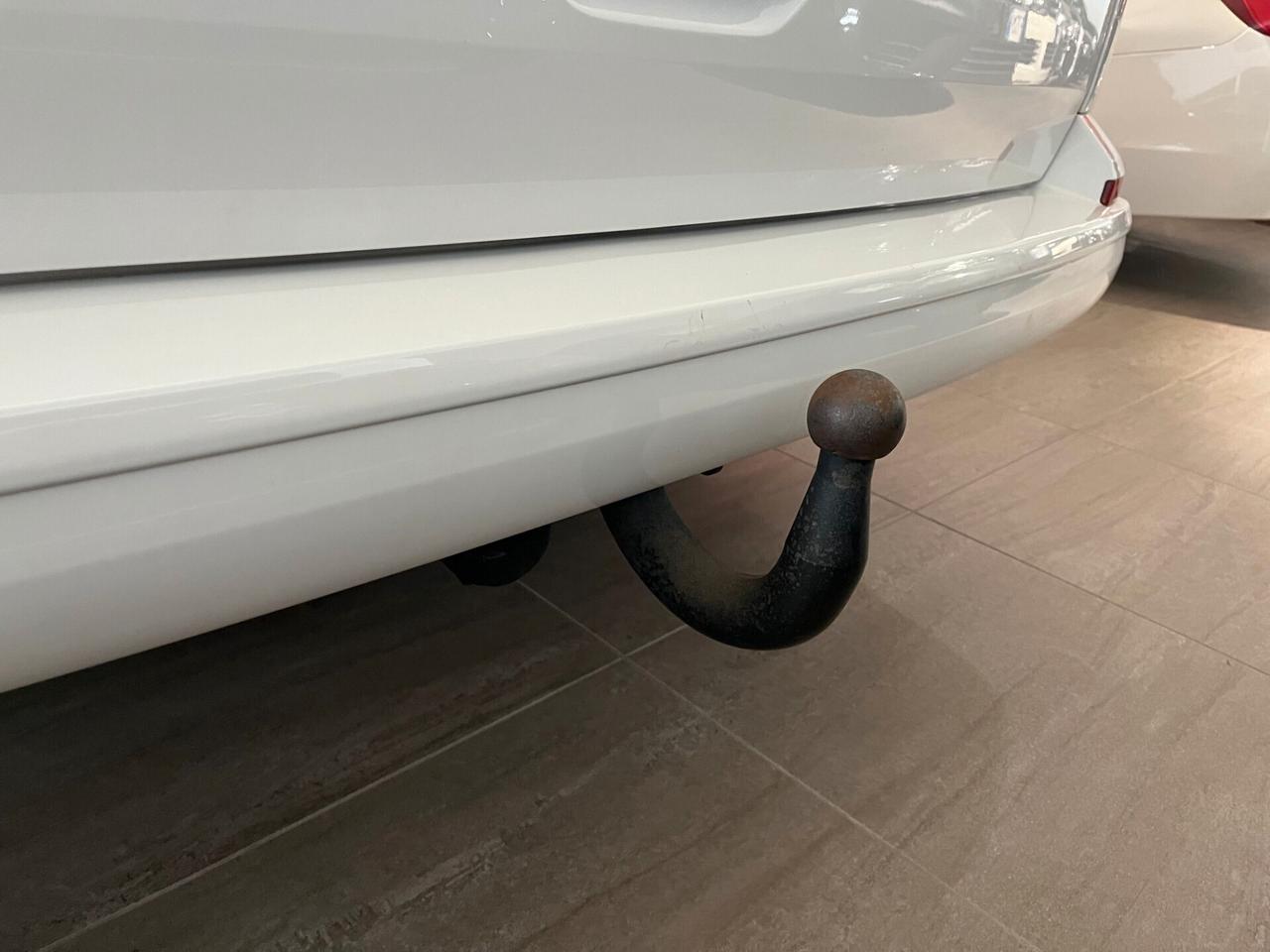 Volkswagen Multivan T6 2.0 TDI letto 6 posti 150 CV gancio DSG Euro 6