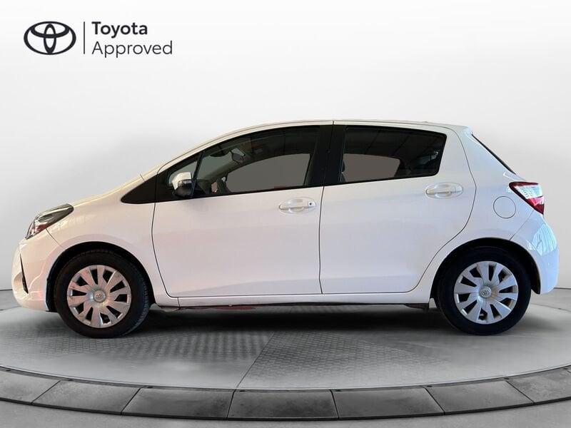 Toyota Yaris 1.5 Hybrid 5 porte Cool NEOPATENTATI