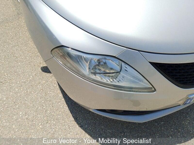 Lancia Ypsilon 1.2 69 CV 5 porte GPL Ecochic Gold