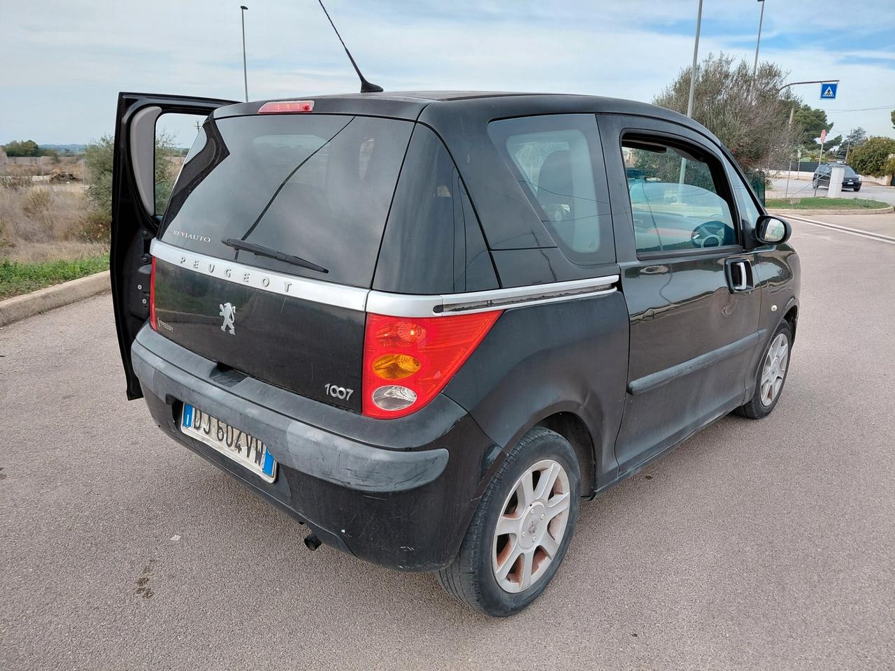 Peugeot 1007 1.4 Happy