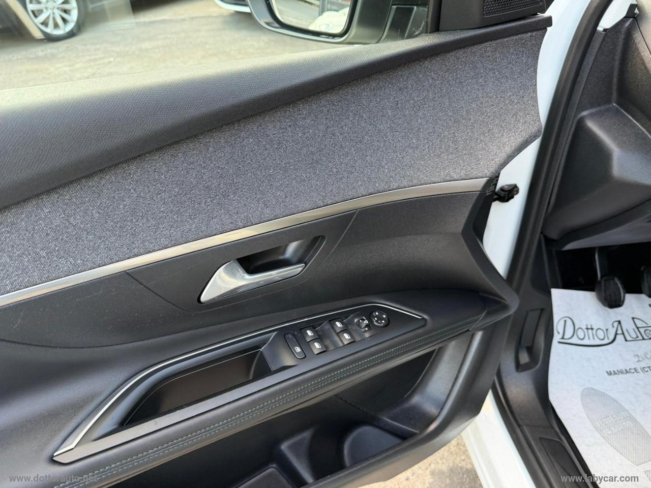PEUGEOT 3008 BlueHDi 130 S&S Allure Pack