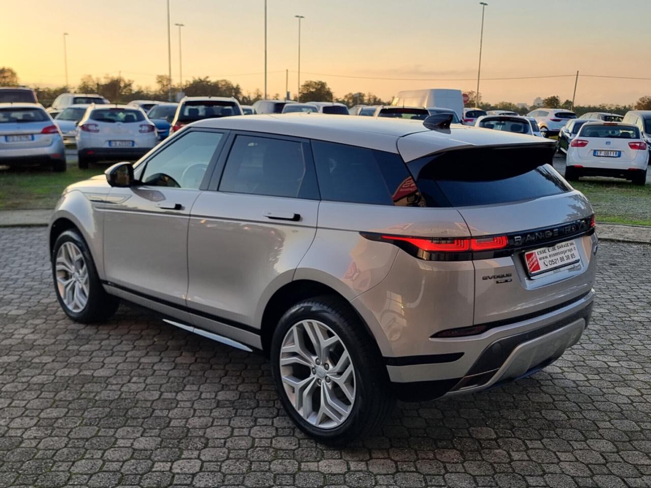 Land Rover Range Rover Evoque 2.0D I4 180 CV AWD Auto R-Dynamic SE