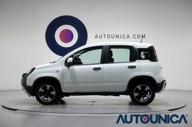 FIAT Panda 1.0 FIREFLY S&S HYBRID CITY CROSS NEOPATENTATI