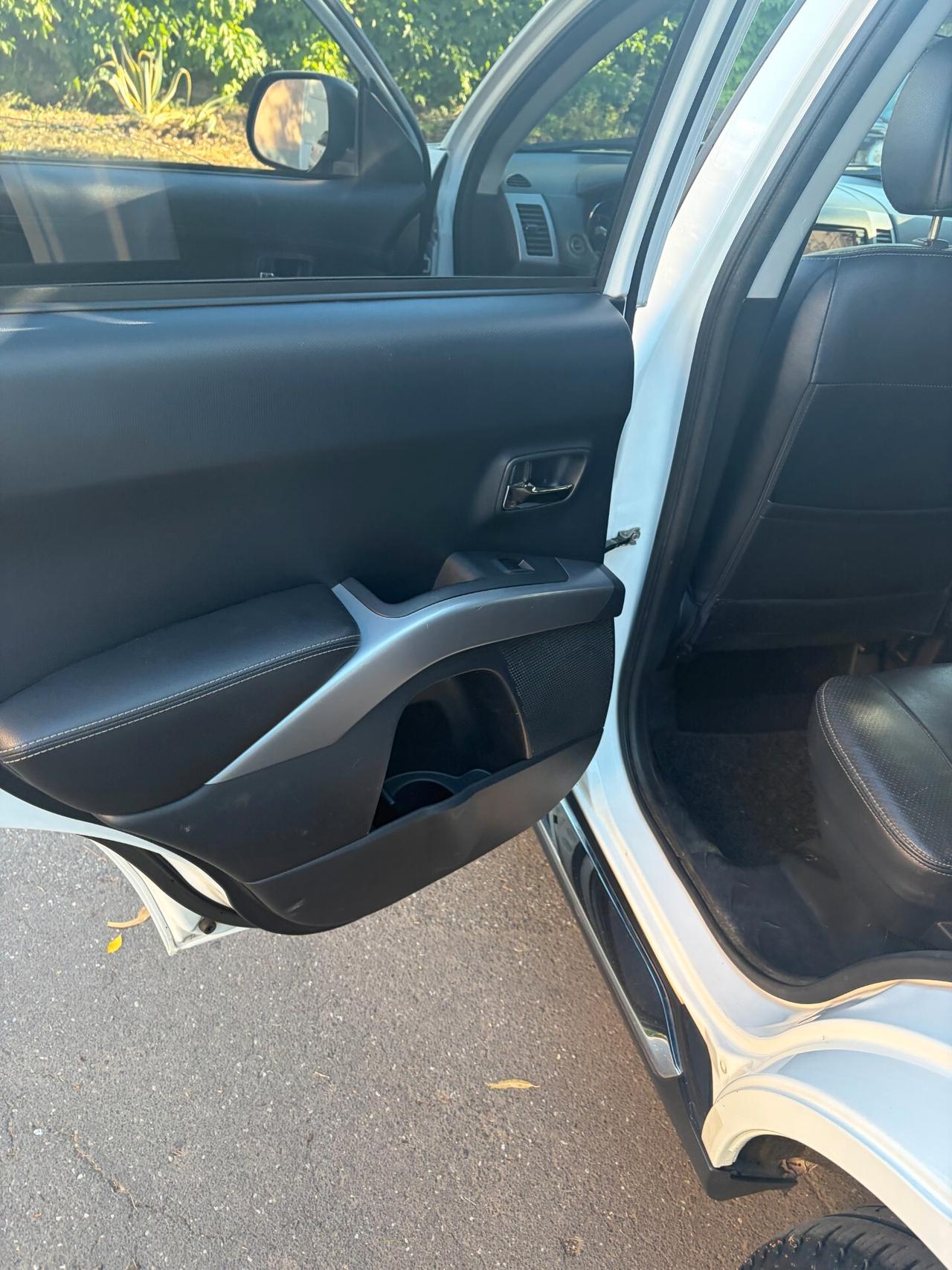 Peugeot 4007 2.2 HDi 156CV DCS Féline