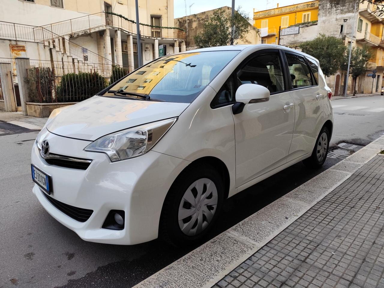 Toyota Verso-S 1.3 MT BENZINA 99CV PERFETTA