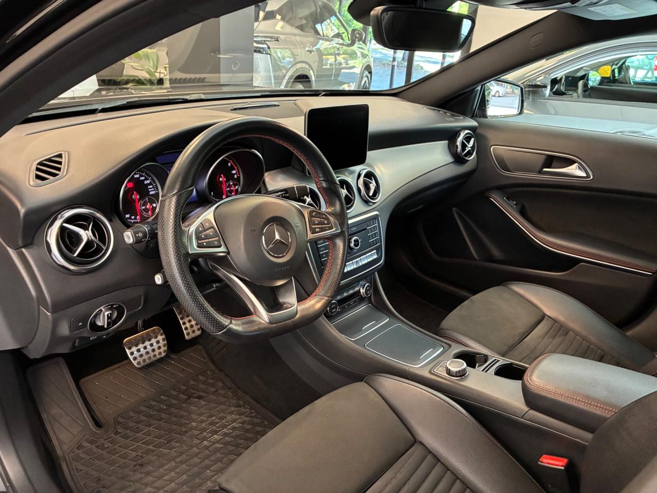 Mercedes-benz GLA 200 d Automatic Premium