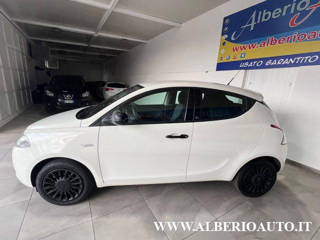 LANCIA Ypsilon 1.2 69 CV 5 porte GPL Ecochic Silver