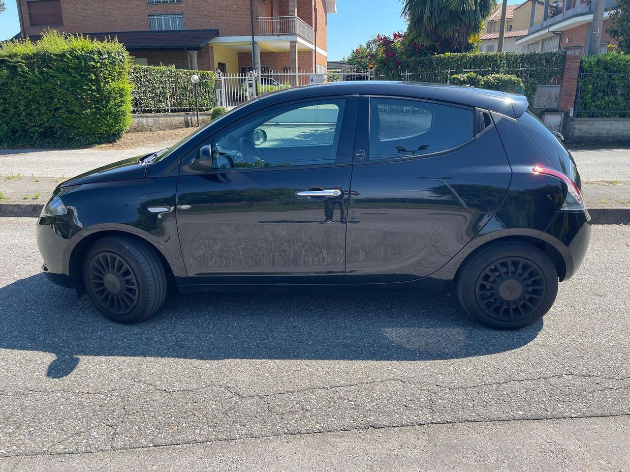 Lancia Ypsilon 1.2 Gpl 68cv Ecochic #10943