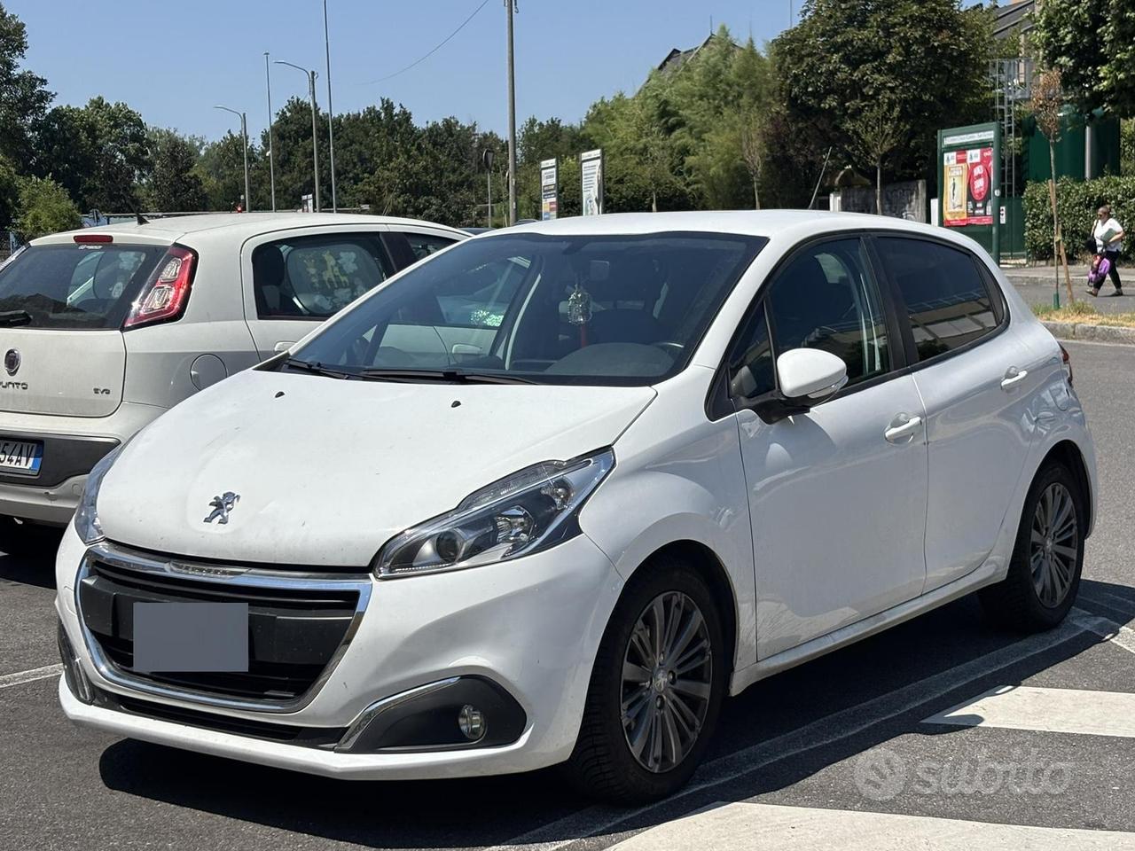 Peugeot 208 BlueHDi 100 S&S 5 porte Active
