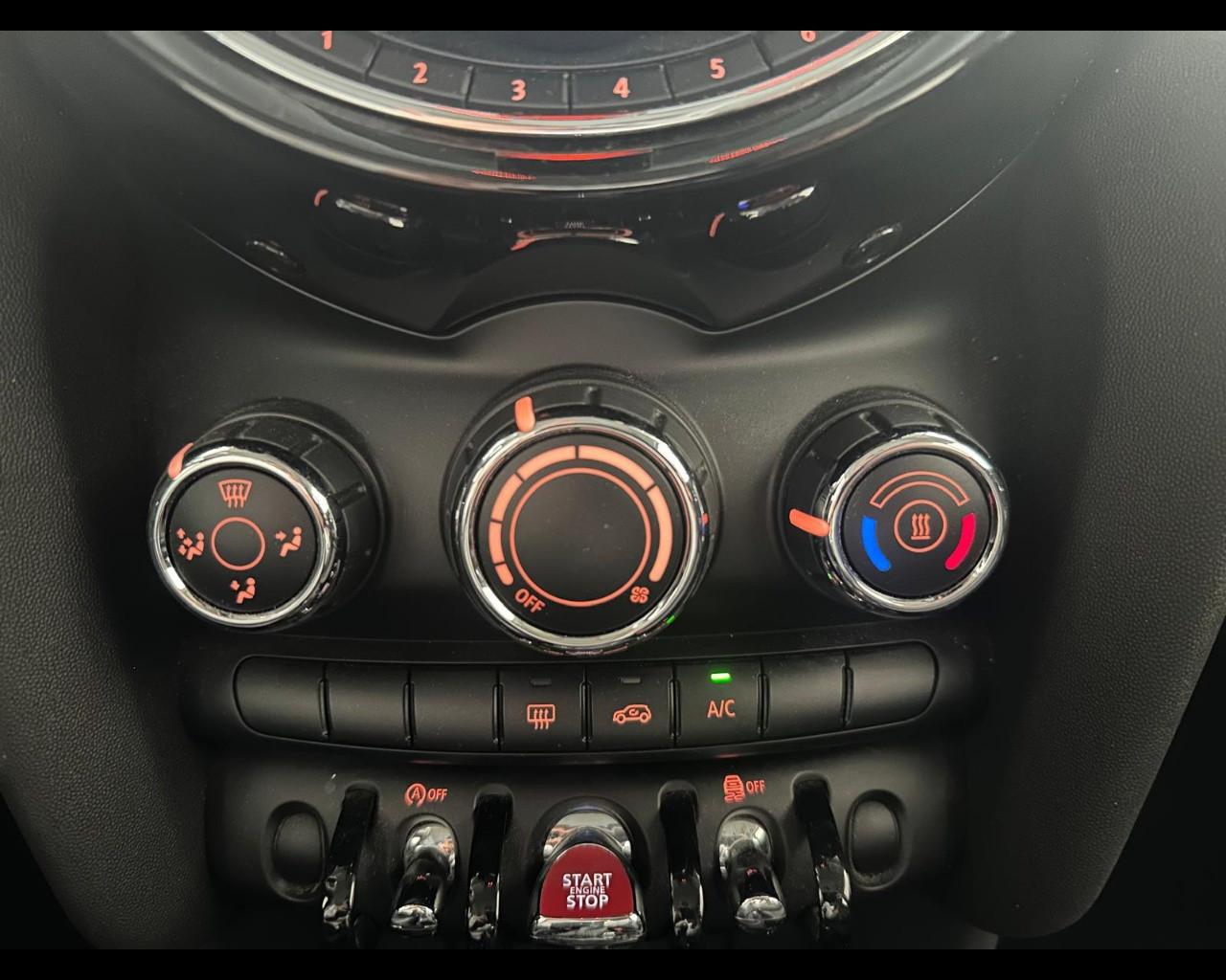 MINI Mini 5 porte (F55) - Mini 1.5 One 75 CV 5 porte