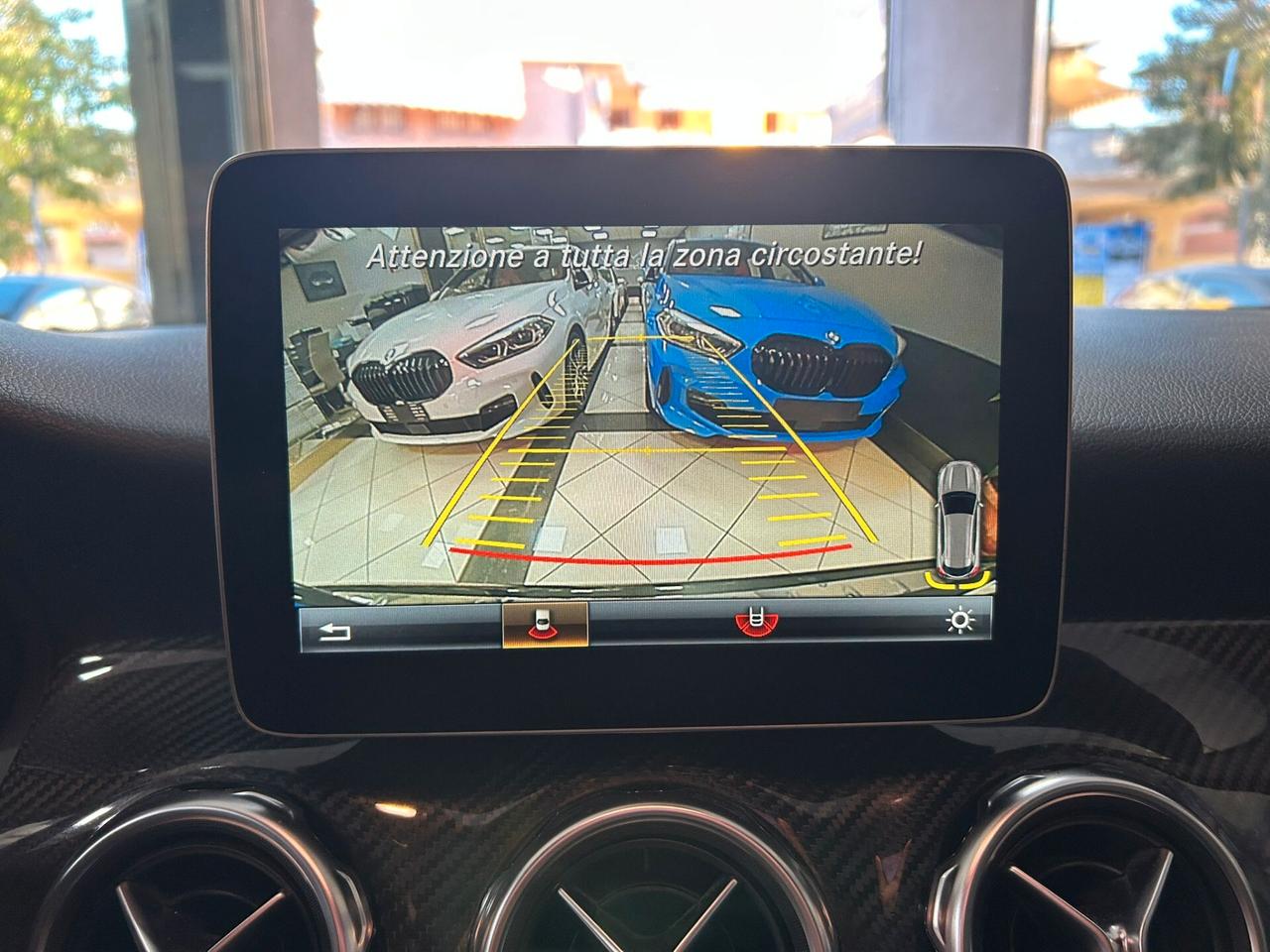 Mercedes-benz GLA 250 Auto 4Matic Premium AMG-Line