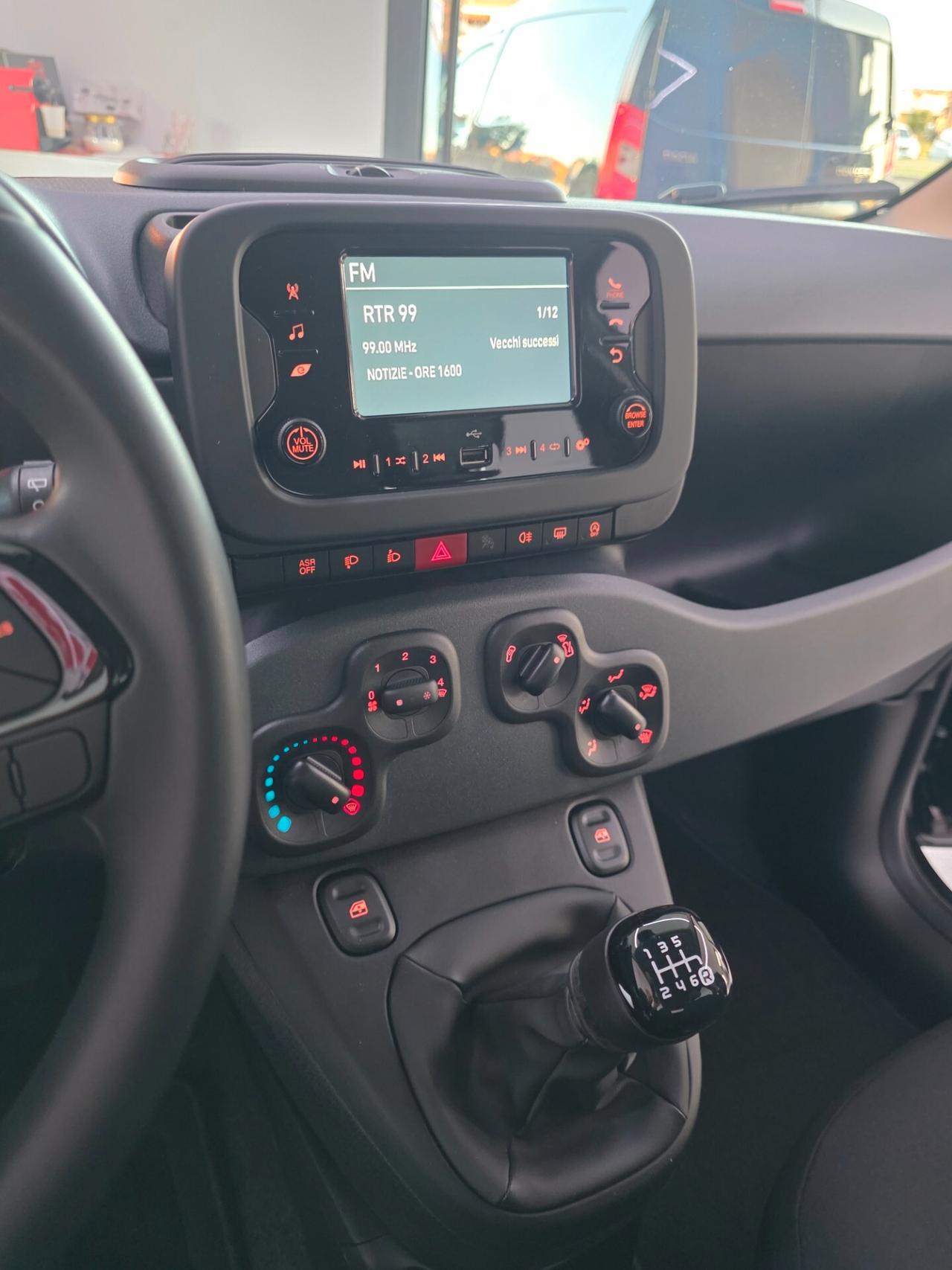 Fiat Panda 1.0 FireFly S&S Hybrid Pandina Uniproprietario nuova