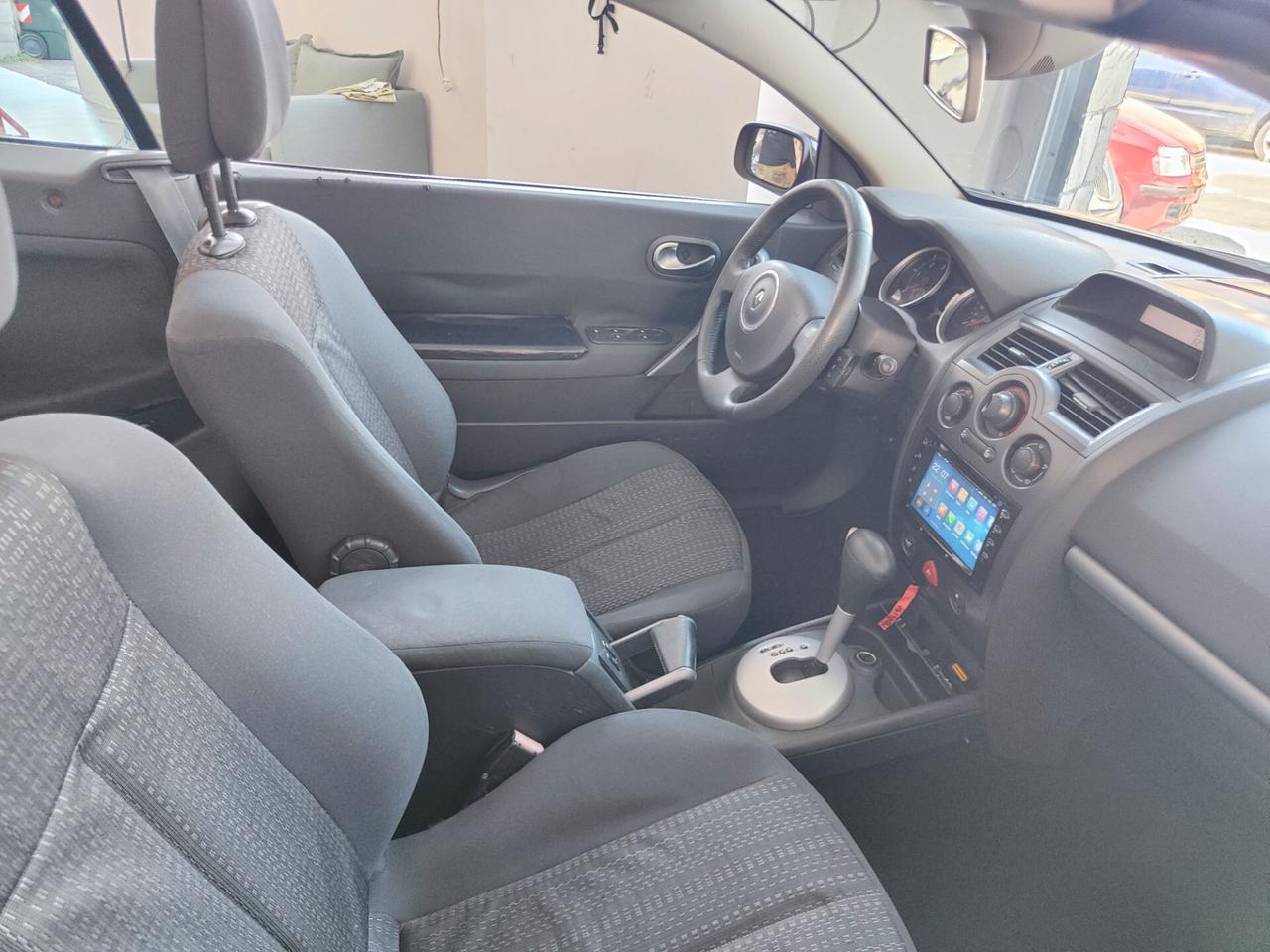 Renault Megane C-C 1.9 dCi