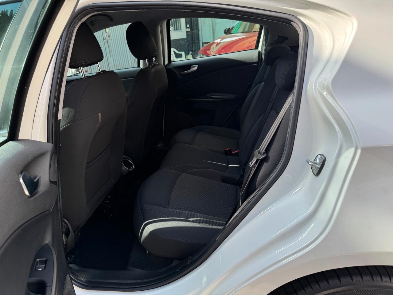 Alfa Romeo Giulietta 1.6 JTDm-2 105 CV Distinctive