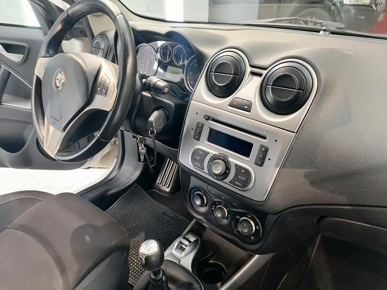 Alfa Romeo MiTo 1.3 JTDm-2 95 CV S&S Distinctive