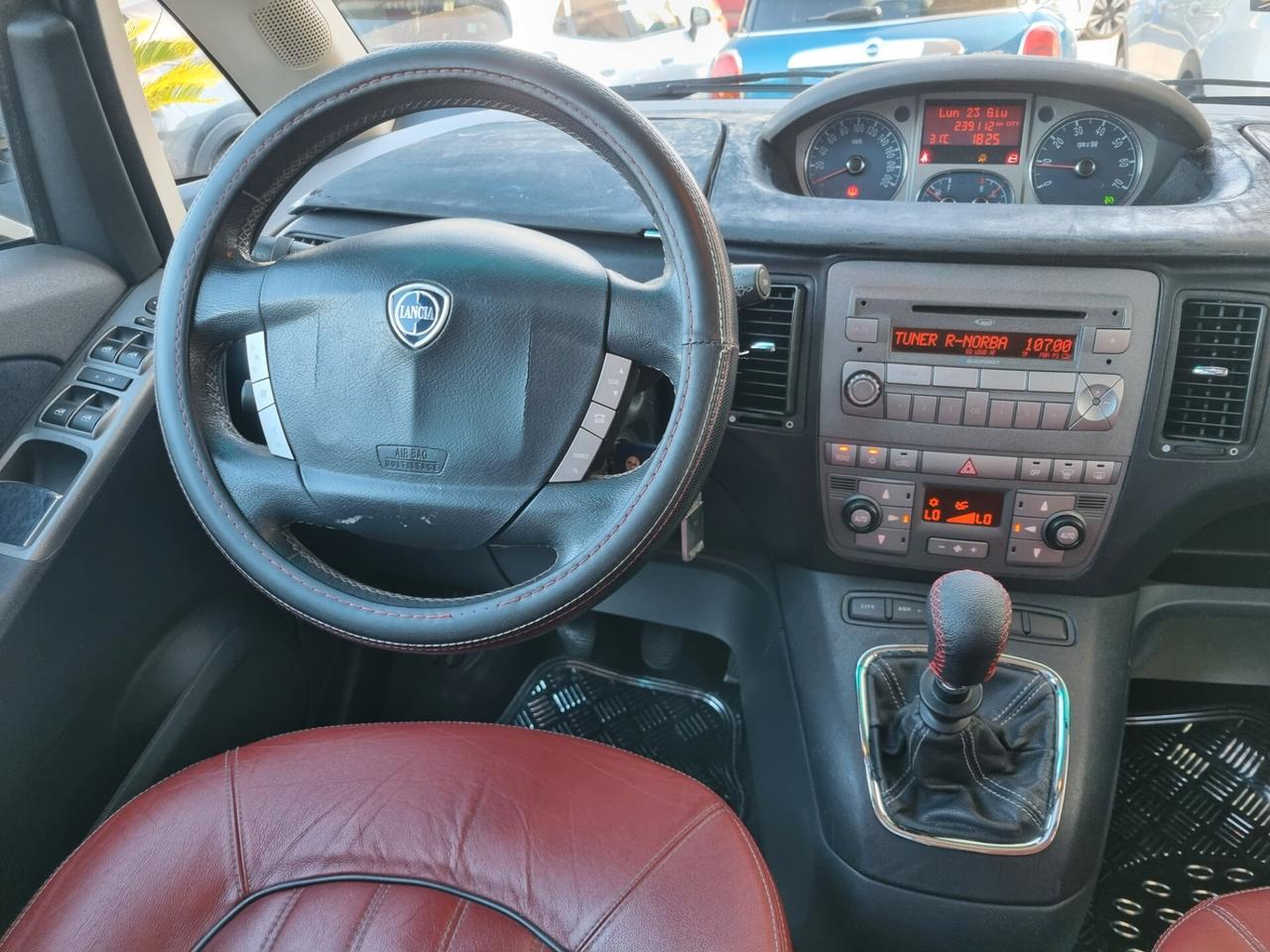 Lancia MUSA 1.6 Multijet Poltrona Frau