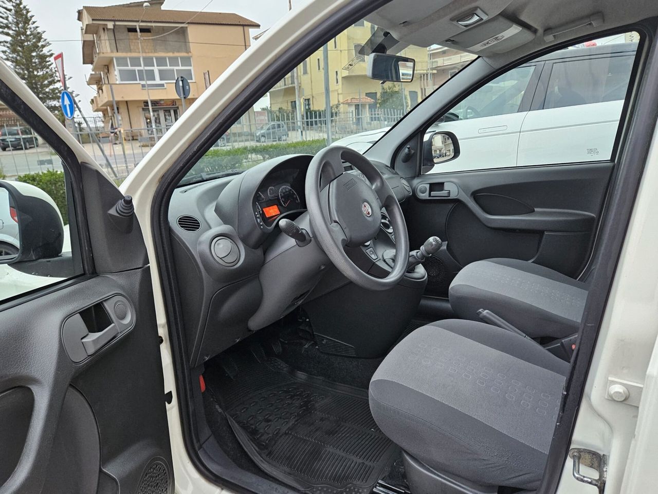 Fiat Panda 2012 photo 4
