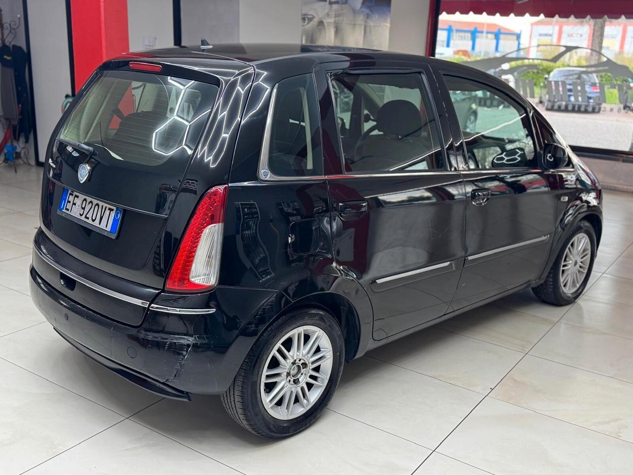 Lancia MUSA 1.3 Mjt 95 CV DFN Gold