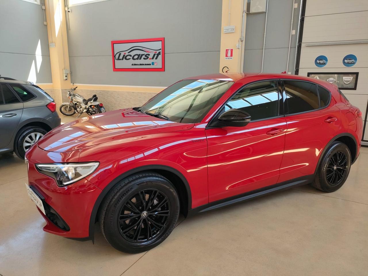 Alfa Romeo Stelvio 2.2 Turbodiesel 160 CV AT8 RWD Super Business