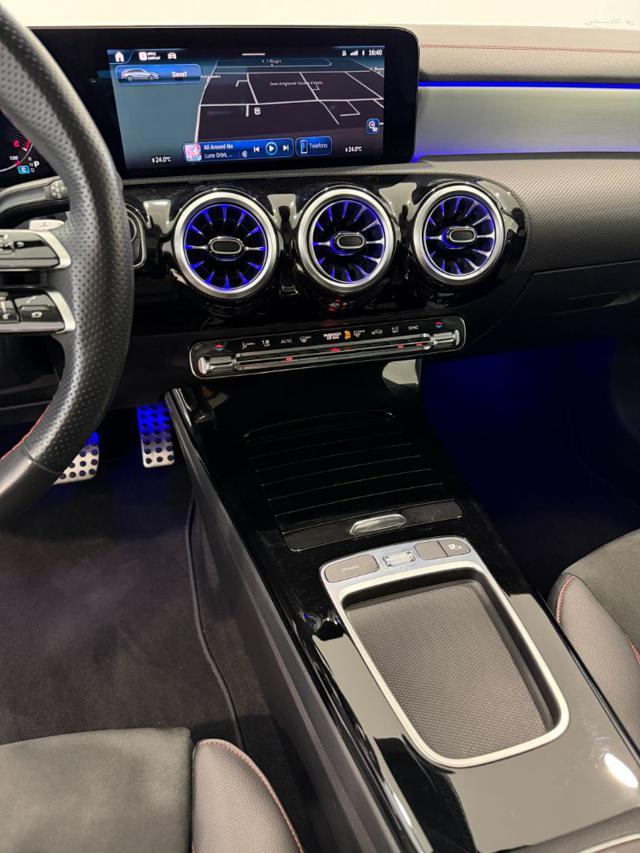 MERCEDES-BENZ CLA 200 d Automatic Shooting Brake AMG Line Premium TETTO