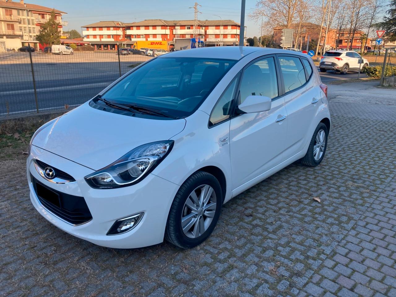 Hyundai iX20 1.4 crdi Comfort 90cv NEOPATENTATI