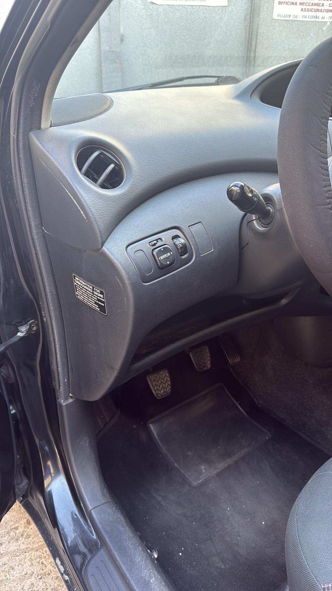 Toyota Yaris 1.4 tdi D-4D cat 5 porte Sol