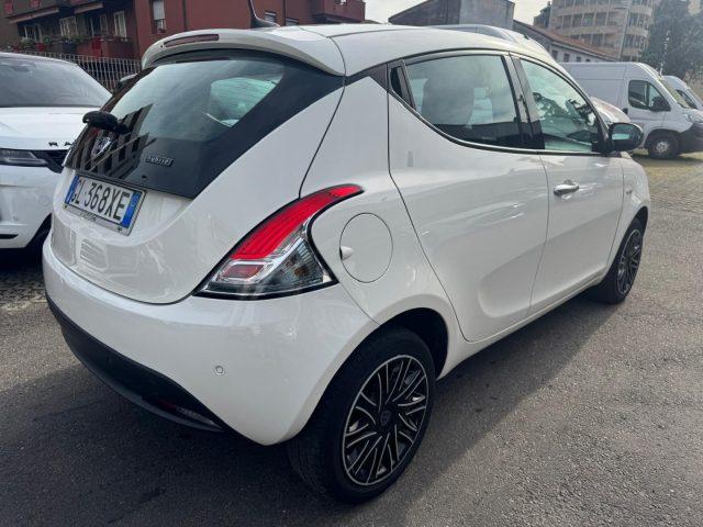 LANCIA Ypsilon 1.0 FireFly 5 porte S&S Hybrid Ecochic Gold